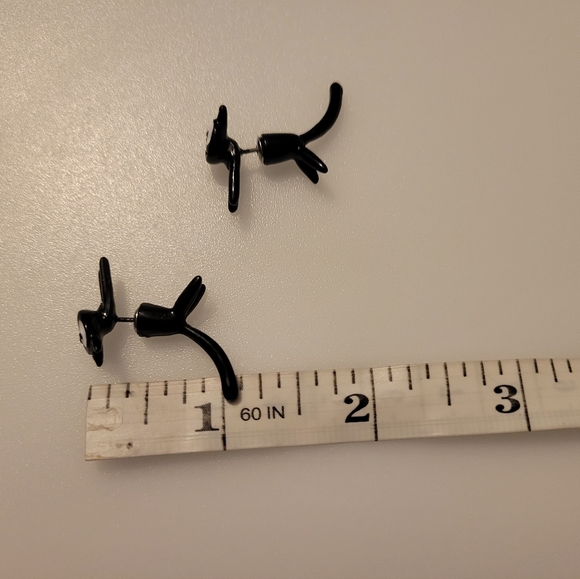 3/$20 💥 Cat earrings - Picture 5 of 5